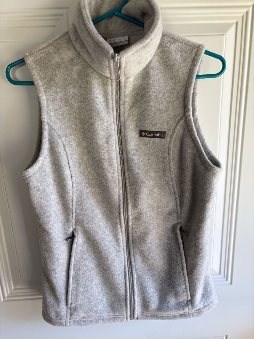 Columbia Light Gray Fleece Vest - Women's Full-Zip Sleeveless Vest